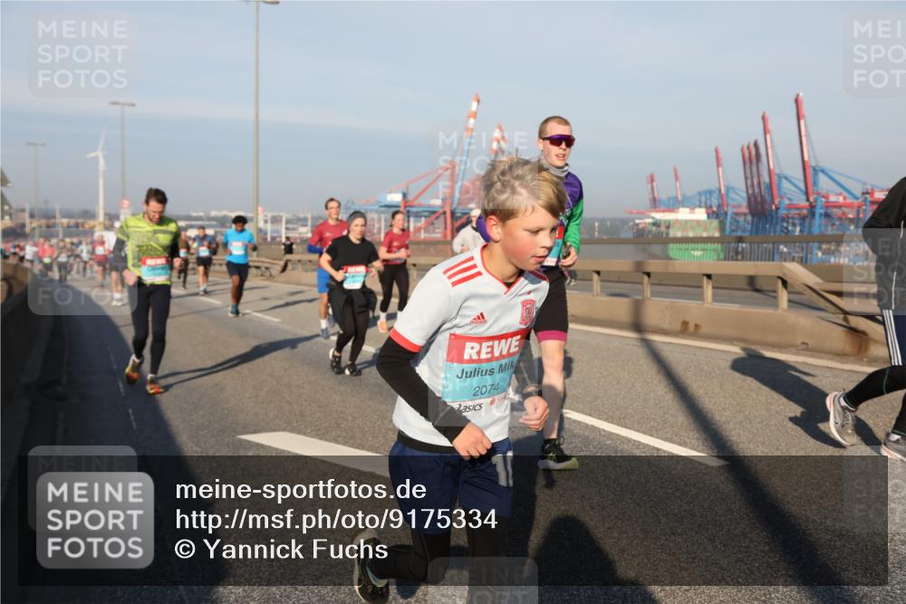 03.10.2025 - Köhlbrandbrückenlauf Yannick Fuchs http://msf.ph/oto/9175334 03.10.2025 08:45:01 Position 2 2074, 11 meine-sportfotos.de