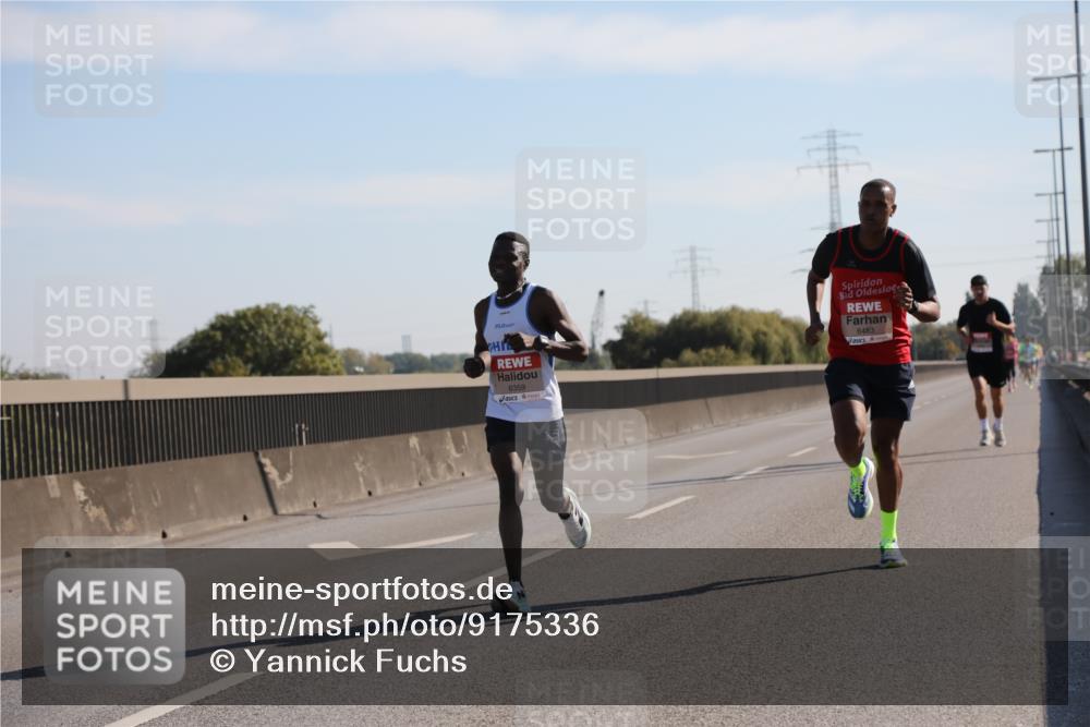 03.10.2025 - Köhlbrandbrückenlauf Yannick Fuchs http://msf.ph/oto/9175336 03.10.2025 11:11:36 Position 3 6359, 6483 meine-sportfotos.de