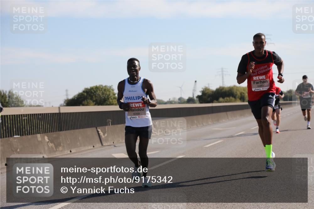 03.10.2025 - Köhlbrandbrückenlauf Yannick Fuchs http://msf.ph/oto/9175342 03.10.2025 11:11:36 Position 3 6359, 6483 meine-sportfotos.de