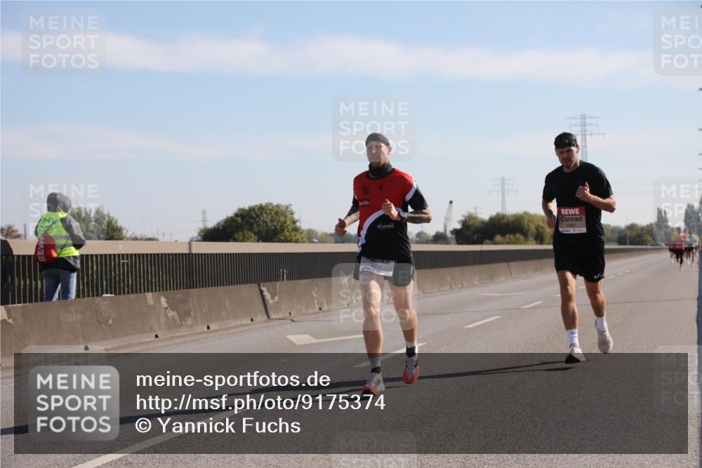 03.10.2025 - Köhlbrandbrückenlauf Yannick Fuchs http://msf.ph/oto/9175374 03.10.2025 11:11:40 Position 3 4089, 6514 meine-sportfotos.de