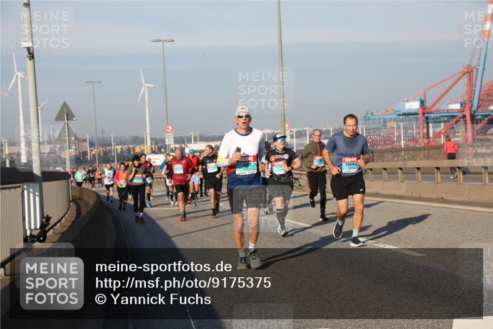 03.10.2025 - Köhlbrandbrückenlauf Yannick Fuchs http://msf.ph/oto/9175375 03.10.2025 08:45:06 Position 2 3167 meine-sportfotos.de