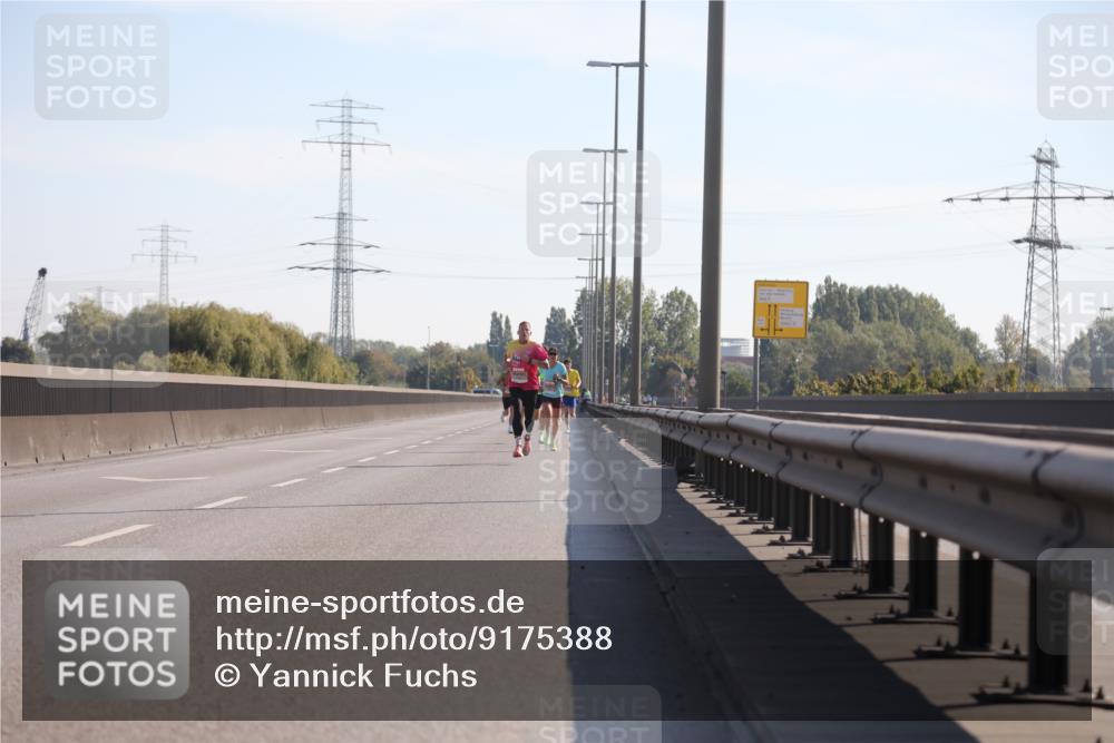 03.10.2025 - Köhlbrandbrückenlauf Yannick Fuchs http://msf.ph/oto/9175388 03.10.2025 11:11:44 Position 3  meine-sportfotos.de