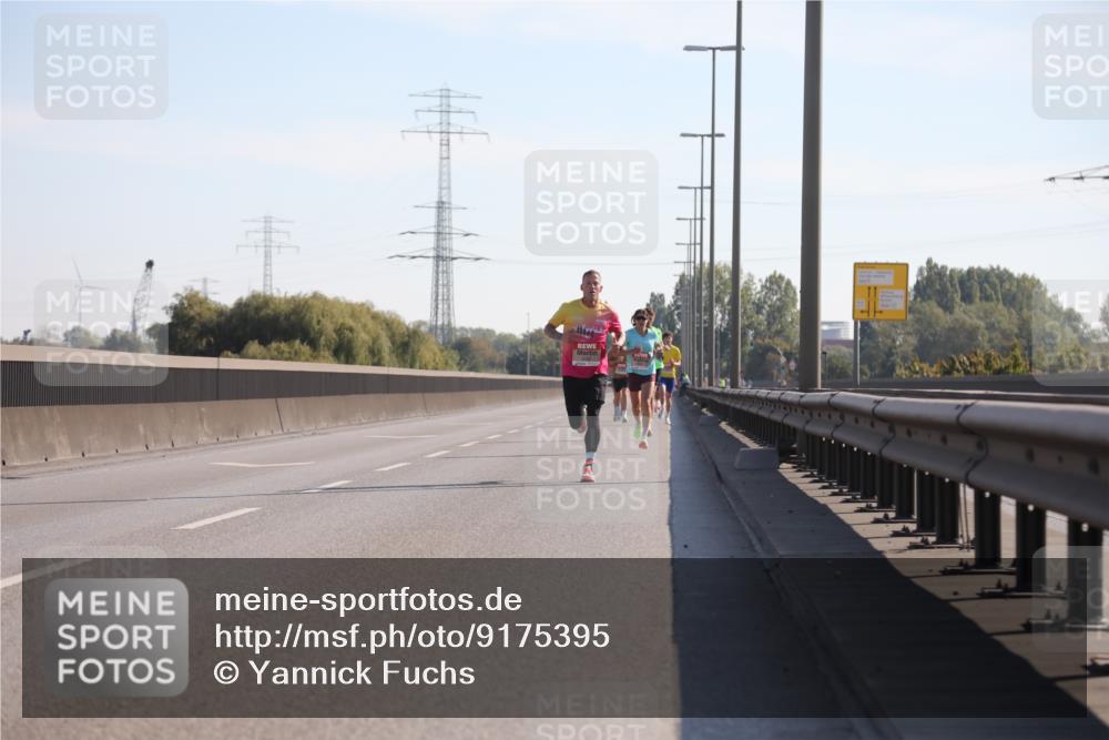 03.10.2025 - Köhlbrandbrückenlauf Yannick Fuchs http://msf.ph/oto/9175395 03.10.2025 11:11:48 Position 3  meine-sportfotos.de