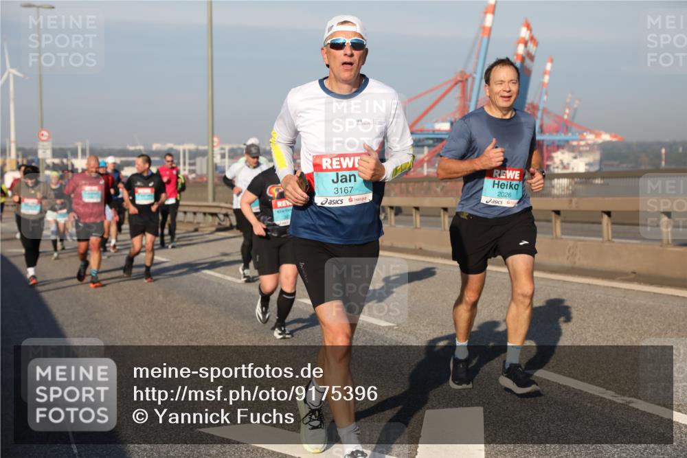 03.10.2025 - Köhlbrandbrückenlauf Yannick Fuchs http://msf.ph/oto/9175396 03.10.2025 08:45:08 Position 2 3167, 2026 meine-sportfotos.de