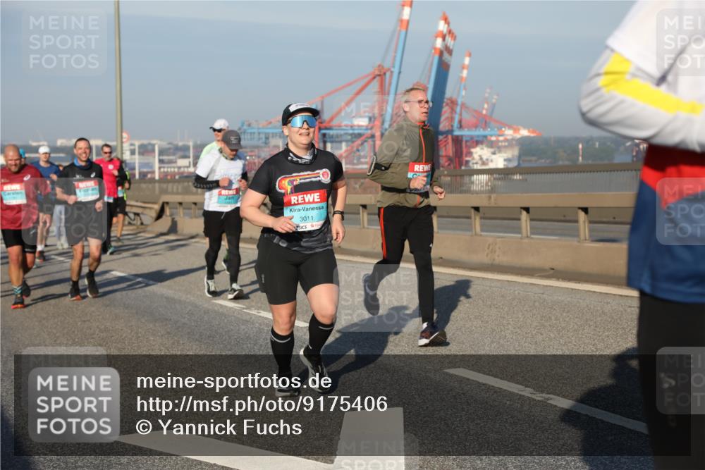 03.10.2025 - Köhlbrandbrückenlauf Yannick Fuchs http://msf.ph/oto/9175406 03.10.2025 08:45:09 Position 2 3011 meine-sportfotos.de