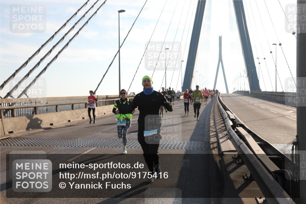 03.10.2025 - Köhlbrandbrückenlauf Yannick Fuchs http://msf.ph/oto/9175416 03.10.2025 08:24:21 Position 1 2940, 8 meine-sportfotos.de
