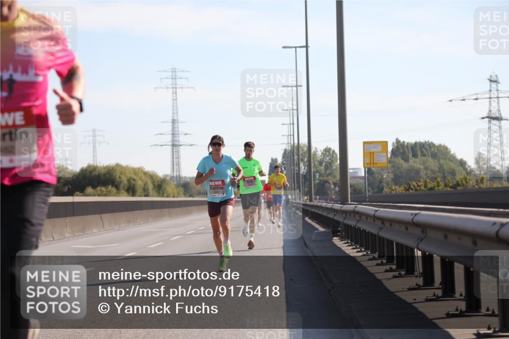 03.10.2025 - Köhlbrandbrückenlauf Yannick Fuchs http://msf.ph/oto/9175418 03.10.2025 11:11:52 Position 3 182, 6241 meine-sportfotos.de