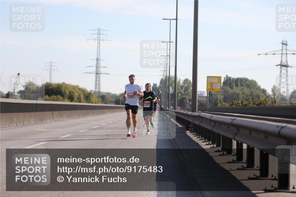 03.10.2025 - Köhlbrandbrückenlauf Yannick Fuchs http://msf.ph/oto/9175483 03.10.2025 11:12:04 Position 3  meine-sportfotos.de