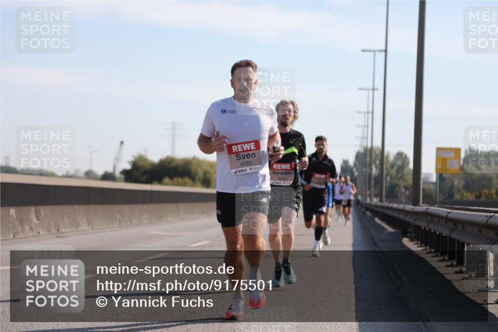03.10.2025 - Köhlbrandbrückenlauf Yannick Fuchs http://msf.ph/oto/9175501 03.10.2025 11:12:07 Position 3 6085, 4035 meine-sportfotos.de