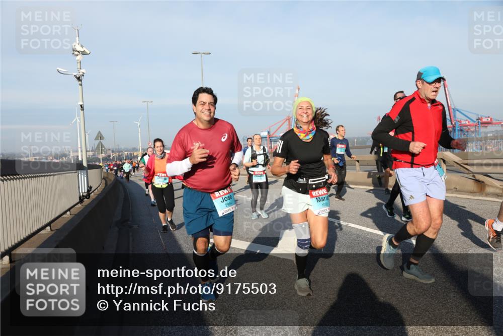 03.10.2025 - Köhlbrandbrückenlauf Yannick Fuchs http://msf.ph/oto/9175503 03.10.2025 08:45:16 Position 2 2964, 1093 meine-sportfotos.de