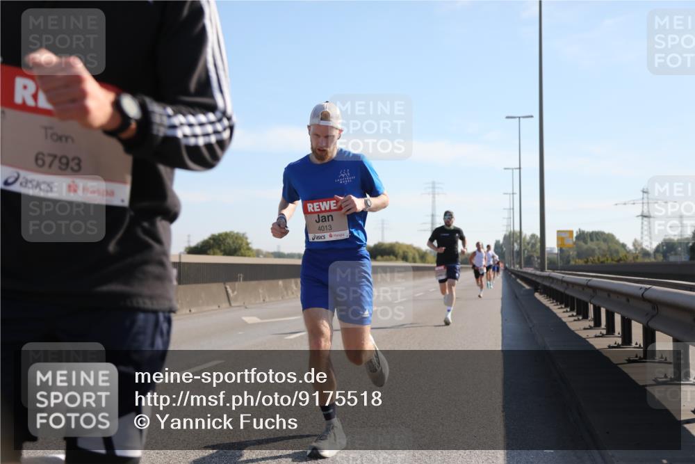 03.10.2025 - Köhlbrandbrückenlauf Yannick Fuchs http://msf.ph/oto/9175518 03.10.2025 11:12:12 Position 3 6793, 4013 meine-sportfotos.de