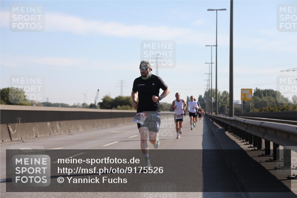 03.10.2025 - Köhlbrandbrückenlauf Yannick Fuchs http://msf.ph/oto/9175526 03.10.2025 11:12:13 Position 3 6458 meine-sportfotos.de