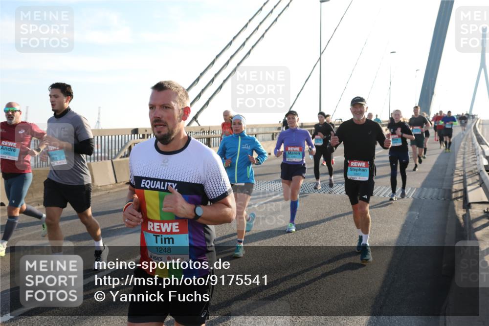 03.10.2025 - Köhlbrandbrückenlauf Yannick Fuchs http://msf.ph/oto/9175541 03.10.2025 08:24:36 Position 1 1248, 3307 meine-sportfotos.de