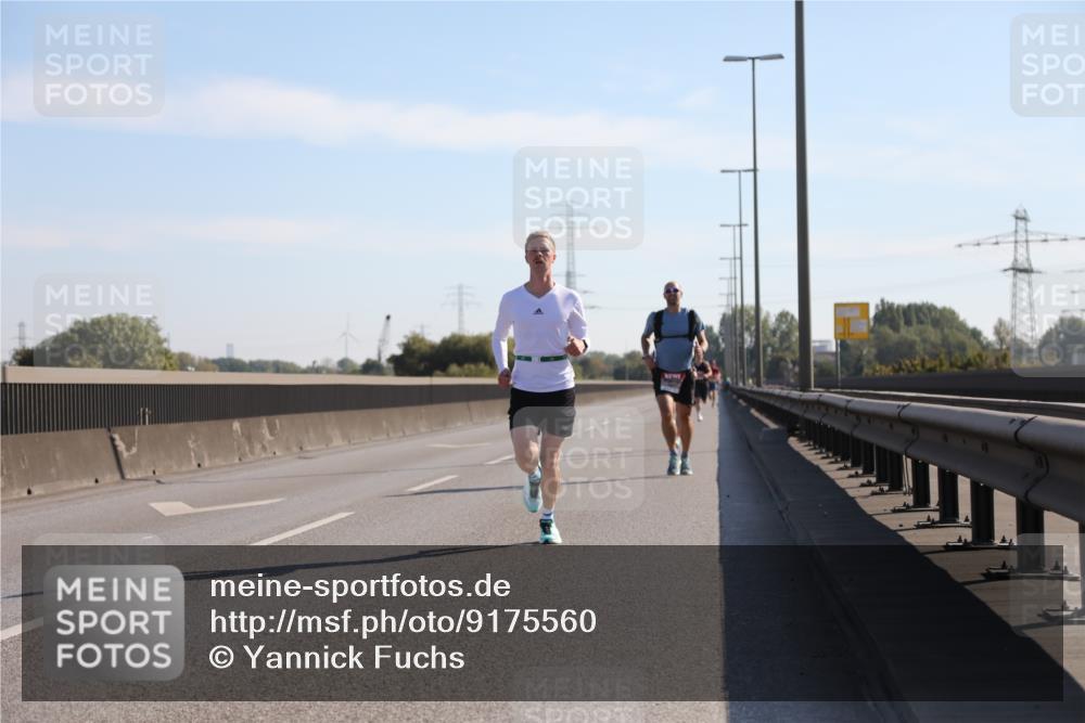 03.10.2025 - Köhlbrandbrückenlauf Yannick Fuchs http://msf.ph/oto/9175560 03.10.2025 11:12:18 Position 3  meine-sportfotos.de