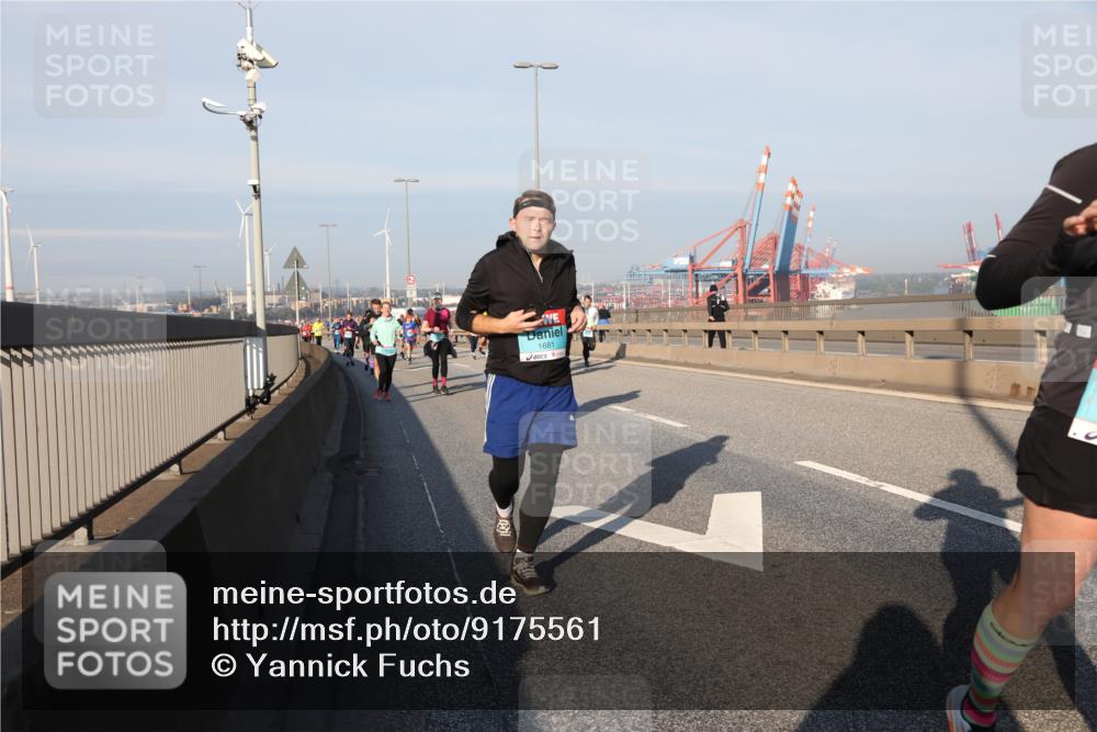 03.10.2025 - Köhlbrandbrückenlauf Yannick Fuchs http://msf.ph/oto/9175561 03.10.2025 08:45:21 Position 2 1681 meine-sportfotos.de