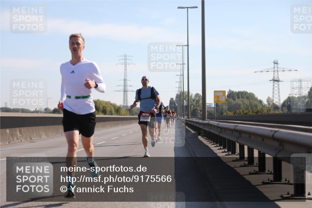 03.10.2025 - Köhlbrandbrückenlauf Yannick Fuchs http://msf.ph/oto/9175566 03.10.2025 11:12:19 Position 3  meine-sportfotos.de