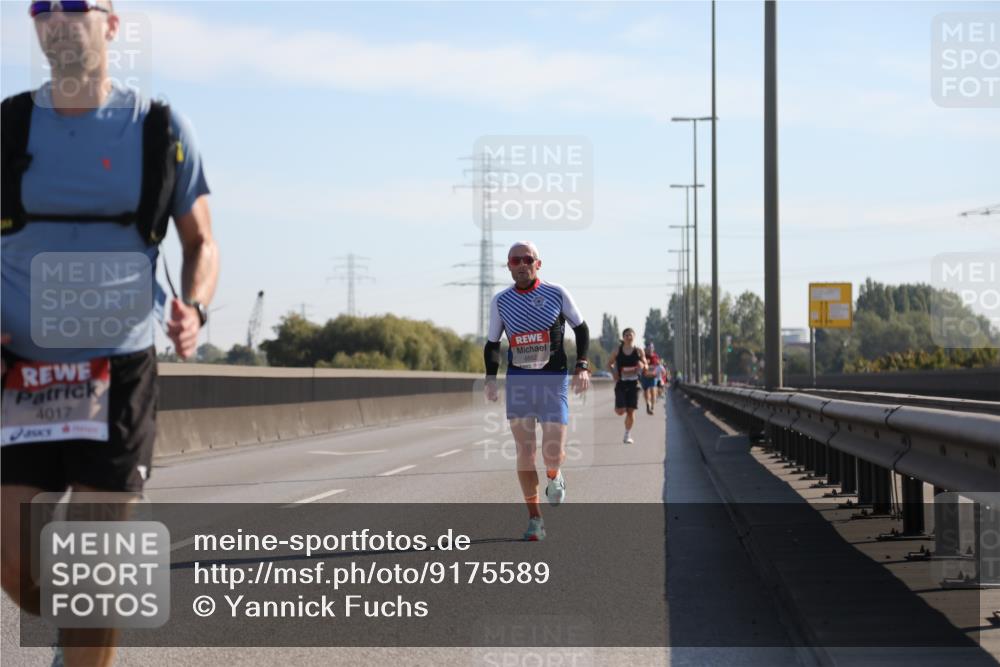 03.10.2025 - Köhlbrandbrückenlauf Yannick Fuchs http://msf.ph/oto/9175589 03.10.2025 11:12:22 Position 3 4017 meine-sportfotos.de