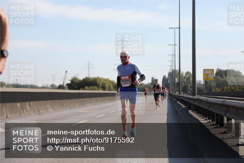 03.10.2025 - Köhlbrandbrückenlauf Yannick Fuchs http://msf.ph/oto/9175592 03.10.2025 11:12:22 Position 3 6552 meine-sportfotos.de