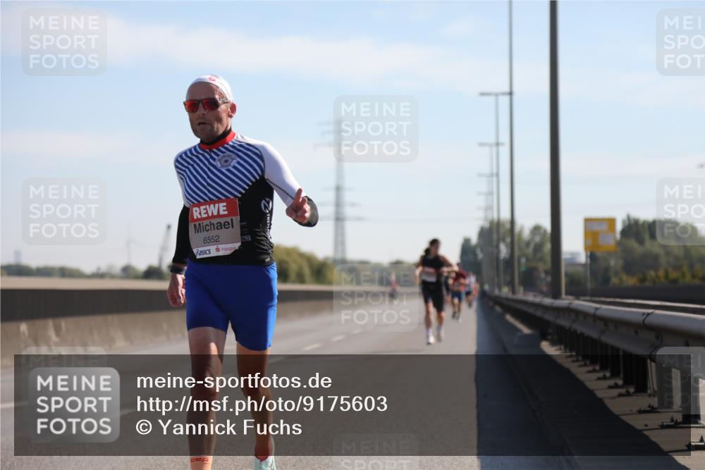 03.10.2025 - Köhlbrandbrückenlauf Yannick Fuchs http://msf.ph/oto/9175603 03.10.2025 11:12:23 Position 3 6552 meine-sportfotos.de