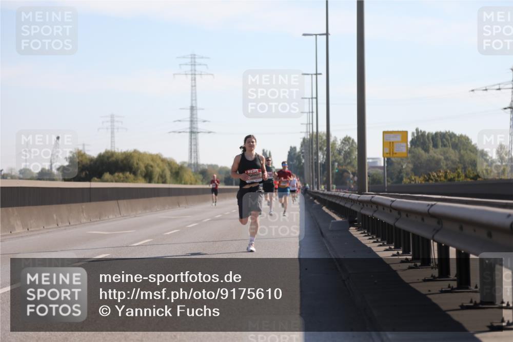 03.10.2025 - Köhlbrandbrückenlauf Yannick Fuchs http://msf.ph/oto/9175610 03.10.2025 11:12:25 Position 3  meine-sportfotos.de
