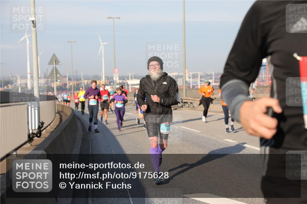 03.10.2025 - Köhlbrandbrückenlauf Yannick Fuchs http://msf.ph/oto/9175628 03.10.2025 08:45:27 Position 2  meine-sportfotos.de