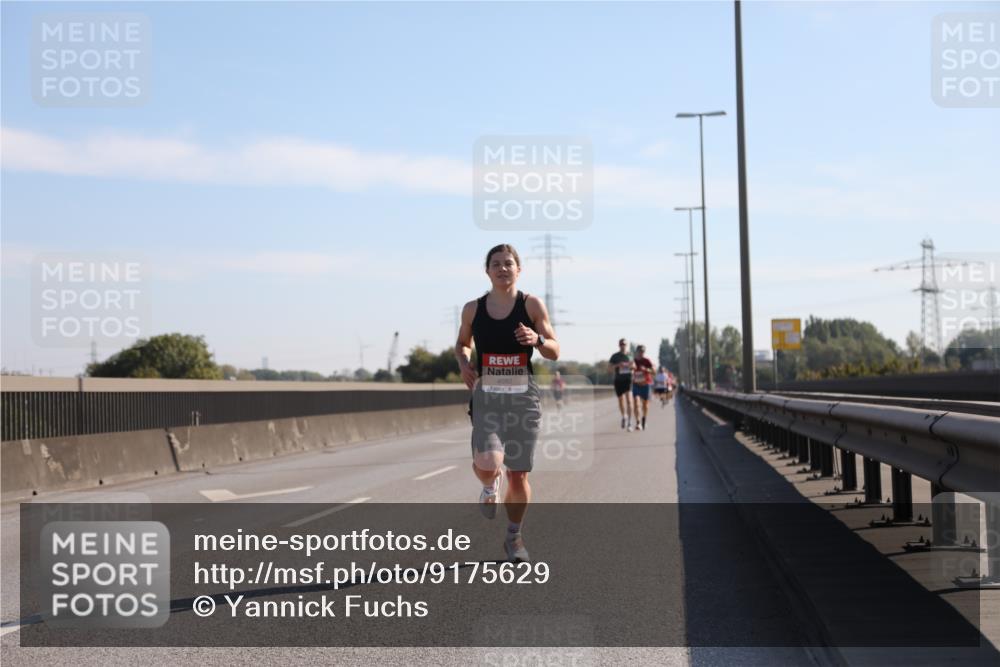 03.10.2025 - Köhlbrandbrückenlauf Yannick Fuchs http://msf.ph/oto/9175629 03.10.2025 11:12:28 Position 3 4092 meine-sportfotos.de