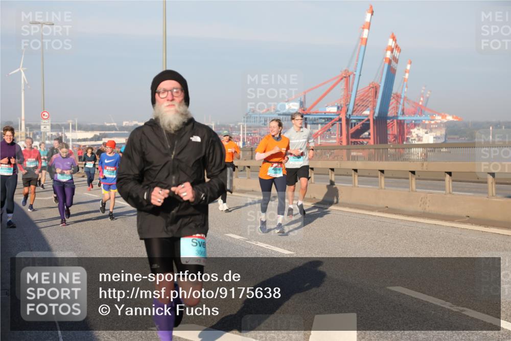 03.10.2025 - Köhlbrandbrückenlauf Yannick Fuchs http://msf.ph/oto/9175638 03.10.2025 08:45:28 Position 2  meine-sportfotos.de