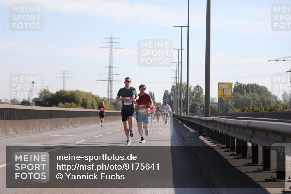 03.10.2025 - Köhlbrandbrückenlauf Yannick Fuchs http://msf.ph/oto/9175641 03.10.2025 11:12:31 Position 3  meine-sportfotos.de