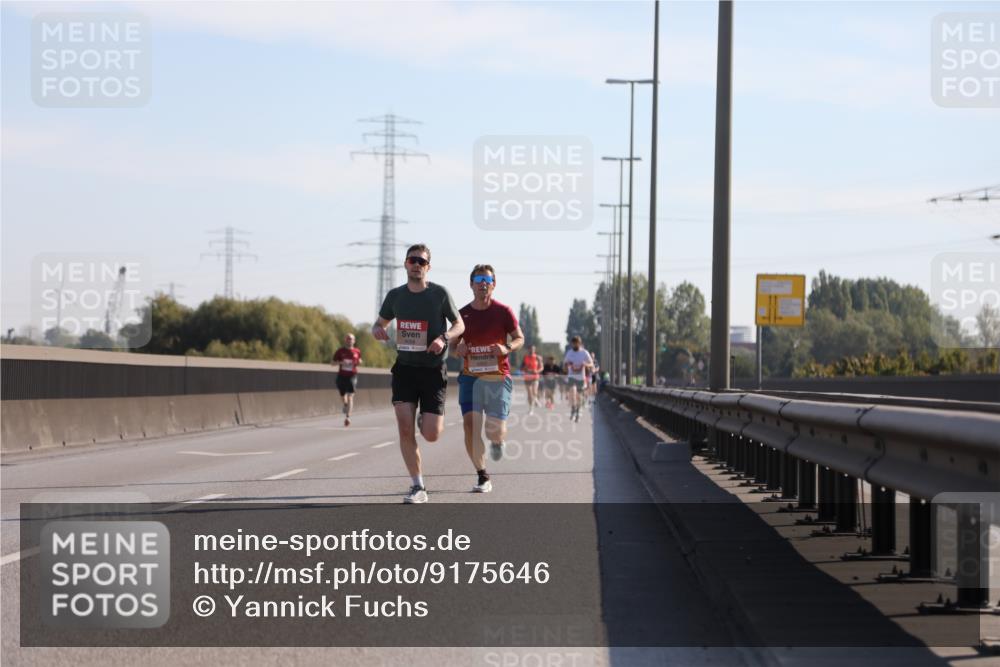 03.10.2025 - Köhlbrandbrückenlauf Yannick Fuchs http://msf.ph/oto/9175646 03.10.2025 11:12:32 Position 3  meine-sportfotos.de