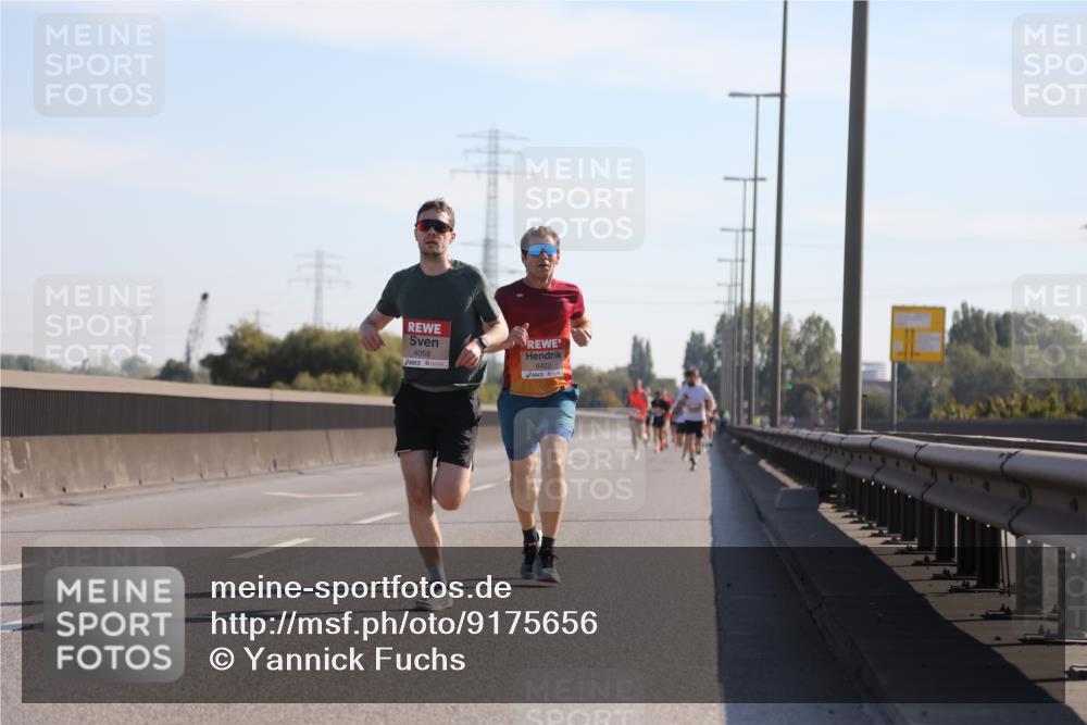 03.10.2025 - Köhlbrandbrückenlauf Yannick Fuchs http://msf.ph/oto/9175656 03.10.2025 11:12:33 Position 3 4058, 6422 meine-sportfotos.de