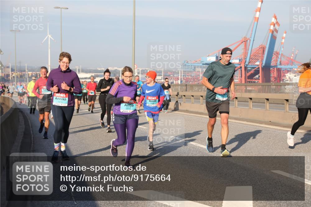 03.10.2025 - Köhlbrandbrückenlauf Yannick Fuchs http://msf.ph/oto/9175664 03.10.2025 08:45:31 Position 2 1470, 2015 meine-sportfotos.de
