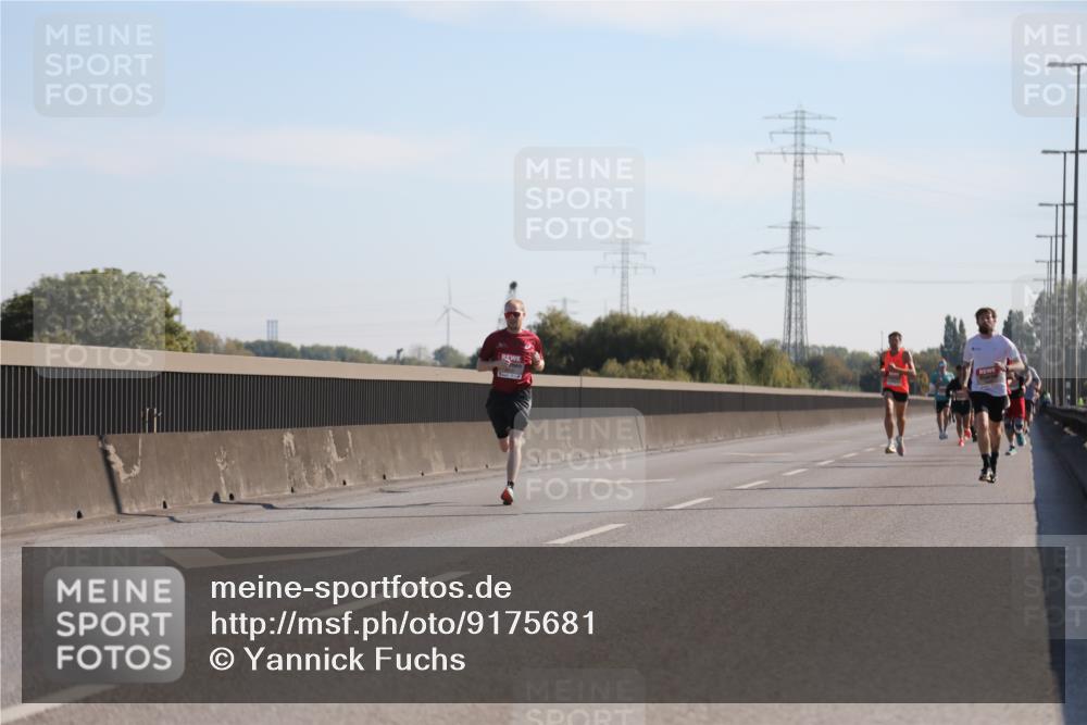03.10.2025 - Köhlbrandbrückenlauf Yannick Fuchs http://msf.ph/oto/9175681 03.10.2025 11:12:39 Position 3  meine-sportfotos.de