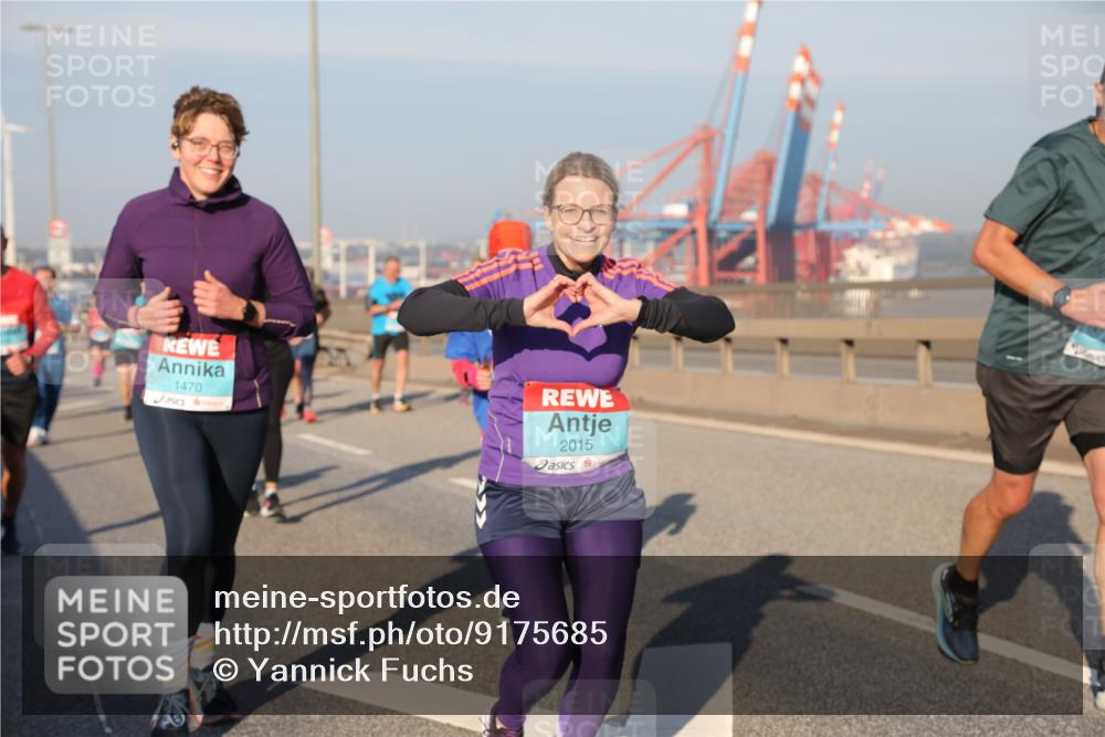 03.10.2025 - Köhlbrandbrückenlauf Yannick Fuchs http://msf.ph/oto/9175685 03.10.2025 08:45:33 Position 2 1470, 2015 meine-sportfotos.de
