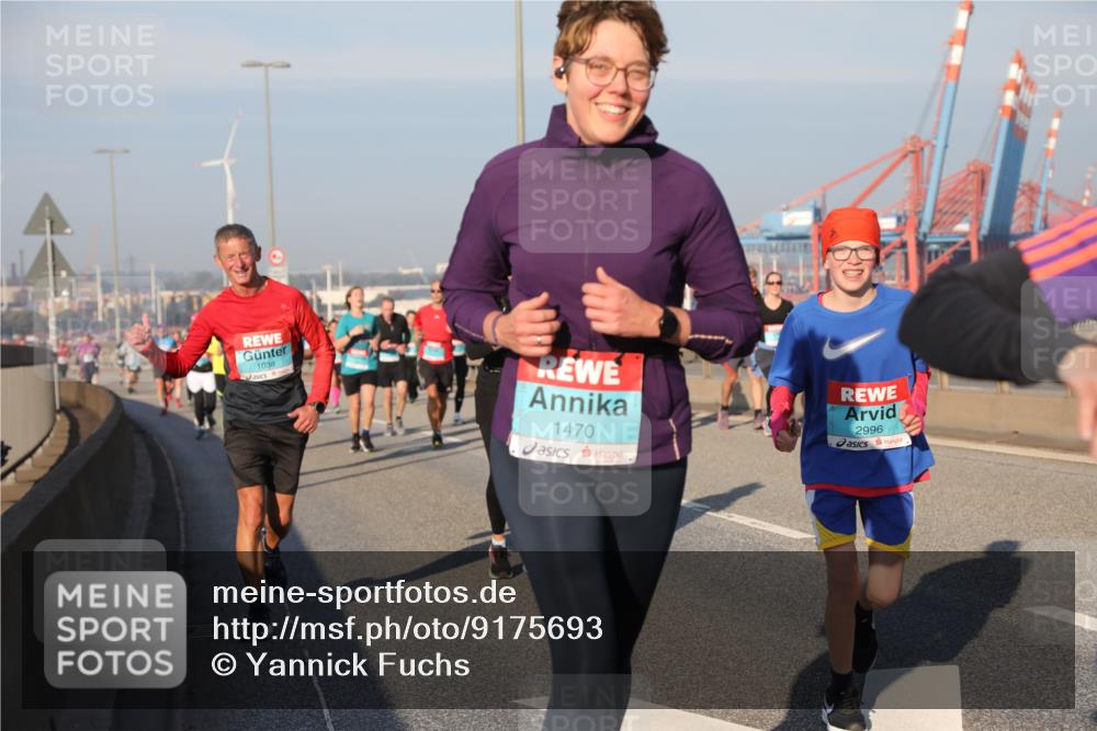 03.10.2025 - Köhlbrandbrückenlauf Yannick Fuchs http://msf.ph/oto/9175693 03.10.2025 08:45:34 Position 2 1038, 1470, 2996 meine-sportfotos.de
