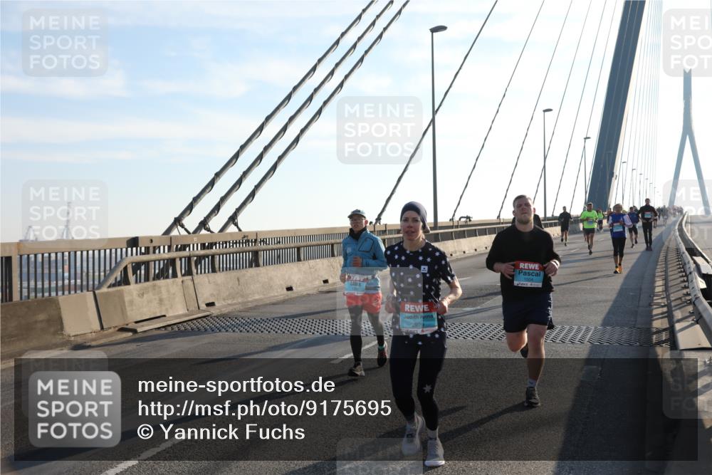 03.10.2025 - Köhlbrandbrückenlauf Yannick Fuchs http://msf.ph/oto/9175695 03.10.2025 08:24:46 Position 1 2979, 1504 meine-sportfotos.de