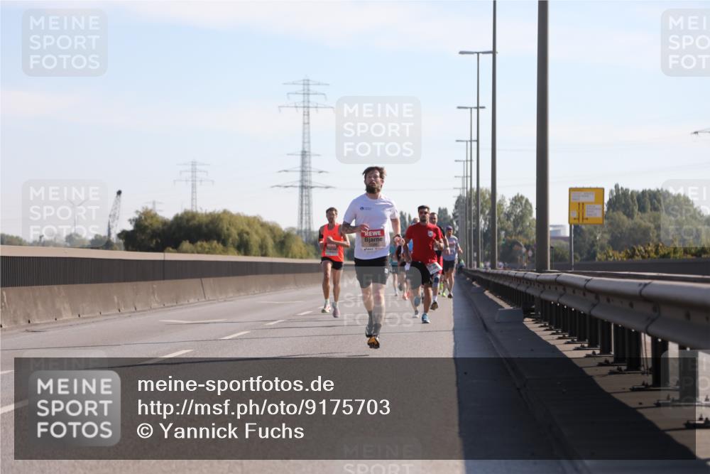 03.10.2025 - Köhlbrandbrückenlauf Yannick Fuchs http://msf.ph/oto/9175703 03.10.2025 11:12:42 Position 3  meine-sportfotos.de