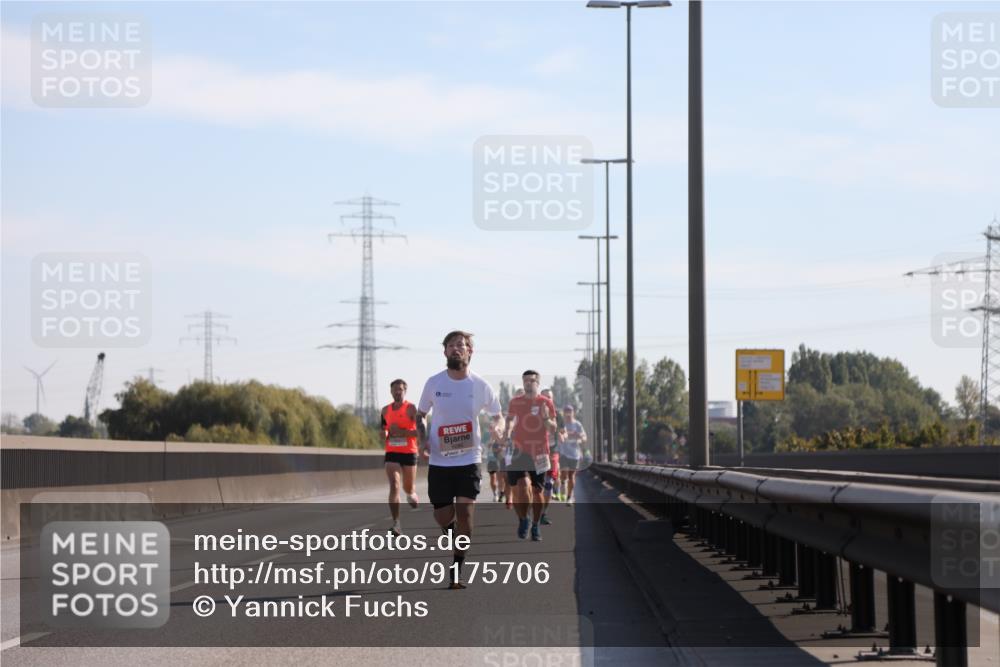 03.10.2025 - Köhlbrandbrückenlauf Yannick Fuchs http://msf.ph/oto/9175706 03.10.2025 11:12:42 Position 3  meine-sportfotos.de