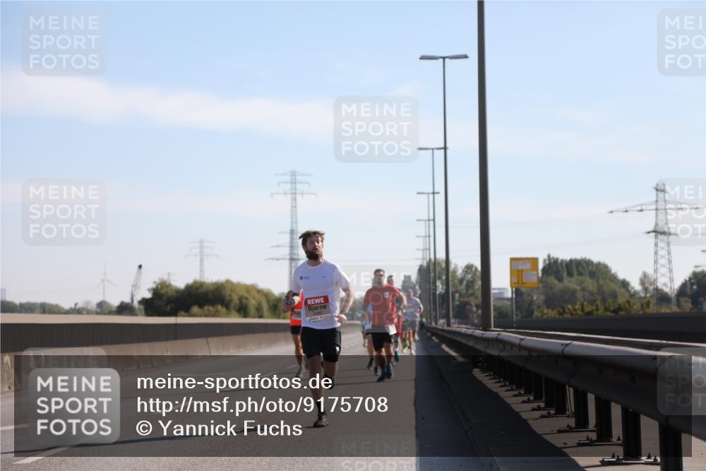 03.10.2025 - Köhlbrandbrückenlauf Yannick Fuchs http://msf.ph/oto/9175708 03.10.2025 11:12:43 Position 3  meine-sportfotos.de