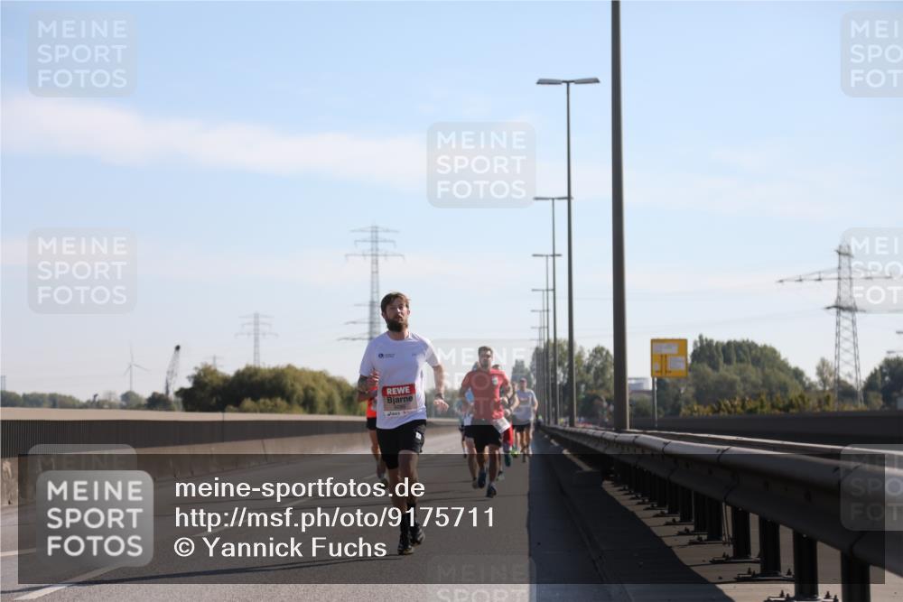 03.10.2025 - Köhlbrandbrückenlauf Yannick Fuchs http://msf.ph/oto/9175711 03.10.2025 11:12:43 Position 3  meine-sportfotos.de
