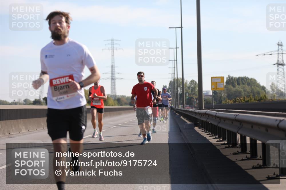 03.10.2025 - Köhlbrandbrückenlauf Yannick Fuchs http://msf.ph/oto/9175724 03.10.2025 11:12:45 Position 3 6086 meine-sportfotos.de