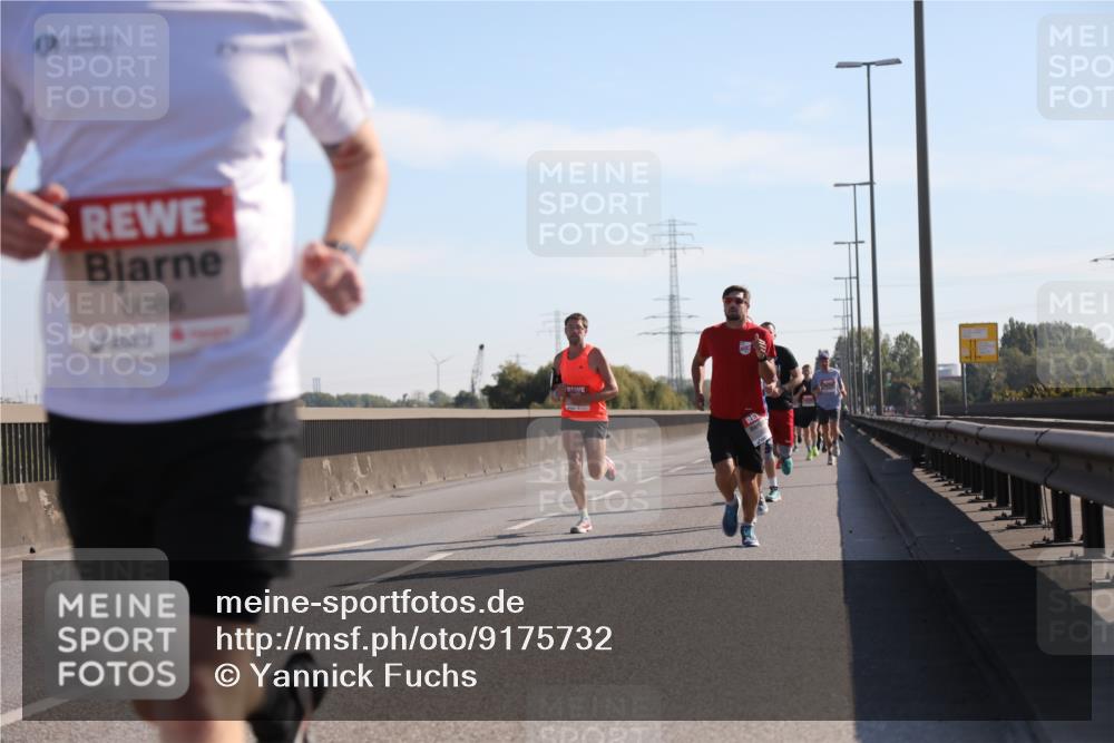 03.10.2025 - Köhlbrandbrückenlauf Yannick Fuchs http://msf.ph/oto/9175732 03.10.2025 11:12:46 Position 3 6086 meine-sportfotos.de