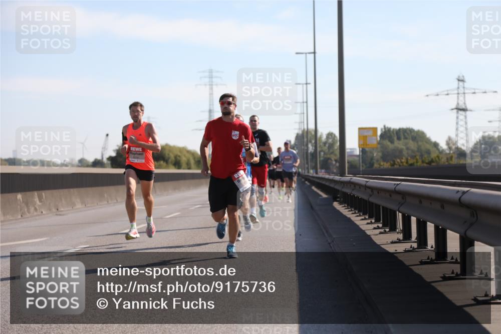 03.10.2025 - Köhlbrandbrückenlauf Yannick Fuchs http://msf.ph/oto/9175736 03.10.2025 11:12:47 Position 3  meine-sportfotos.de