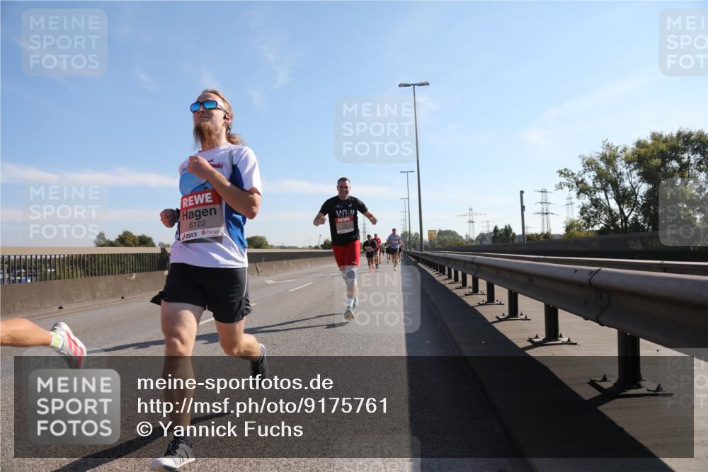 03.10.2025 - Köhlbrandbrückenlauf Yannick Fuchs http://msf.ph/oto/9175761 03.10.2025 11:12:50 Position 3 6122 meine-sportfotos.de