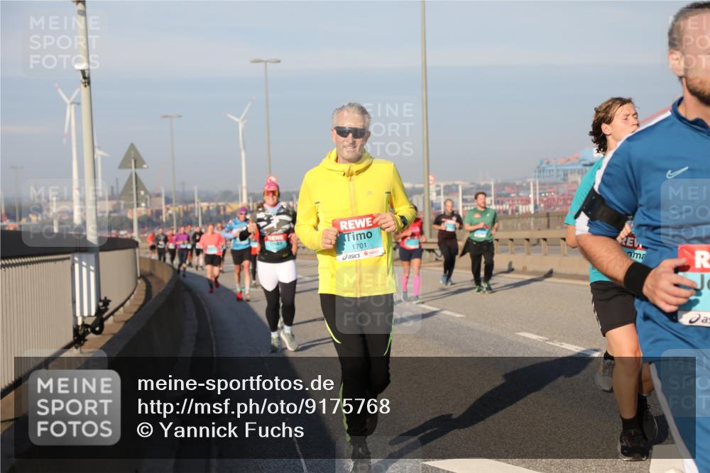 03.10.2025 - Köhlbrandbrückenlauf Yannick Fuchs http://msf.ph/oto/9175768 03.10.2025 08:45:39 Position 2 1701 meine-sportfotos.de