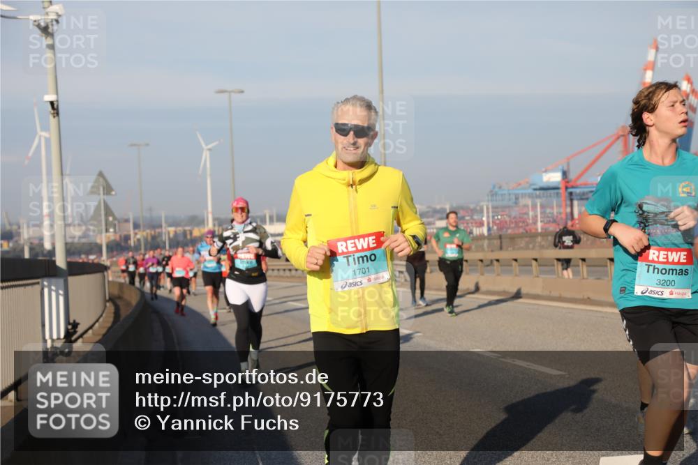 03.10.2025 - Köhlbrandbrückenlauf Yannick Fuchs http://msf.ph/oto/9175773 03.10.2025 08:45:40 Position 2 1701, 3200 meine-sportfotos.de