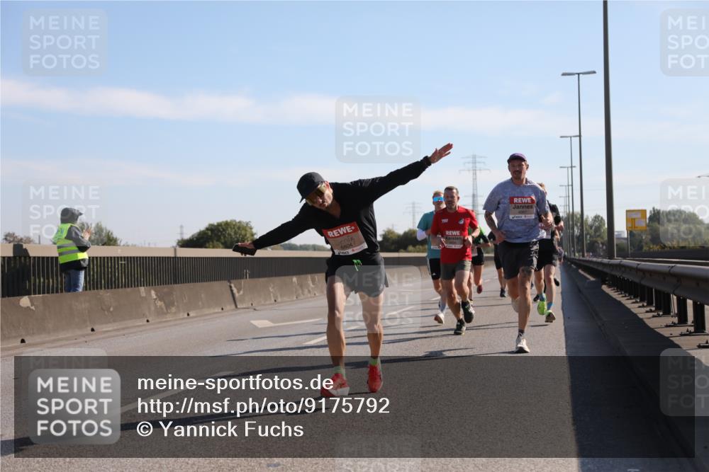 03.10.2025 - Köhlbrandbrückenlauf Yannick Fuchs http://msf.ph/oto/9175792 03.10.2025 11:12:53 Position 3 6804 meine-sportfotos.de