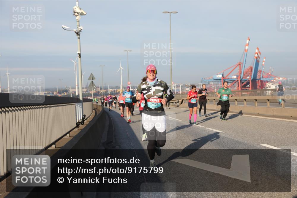 03.10.2025 - Köhlbrandbrückenlauf Yannick Fuchs http://msf.ph/oto/9175799 03.10.2025 08:45:42 Position 2 1392 meine-sportfotos.de