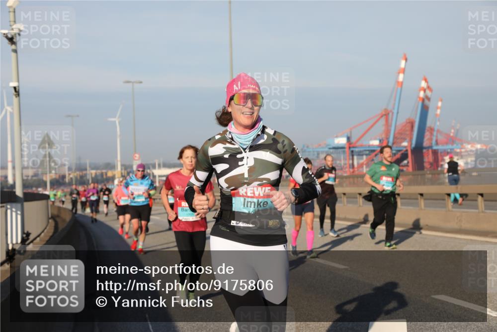 03.10.2025 - Köhlbrandbrückenlauf Yannick Fuchs http://msf.ph/oto/9175806 03.10.2025 08:45:42 Position 2 1705 meine-sportfotos.de