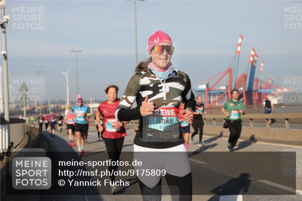 03.10.2025 - Köhlbrandbrückenlauf Yannick Fuchs http://msf.ph/oto/9175809 03.10.2025 08:45:43 Position 2 139 meine-sportfotos.de