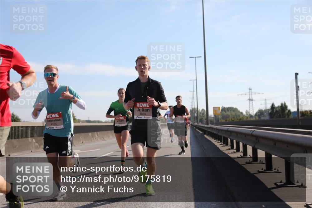 03.10.2025 - Köhlbrandbrückenlauf Yannick Fuchs http://msf.ph/oto/9175819 03.10.2025 11:12:55 Position 3 4155, 4050 meine-sportfotos.de